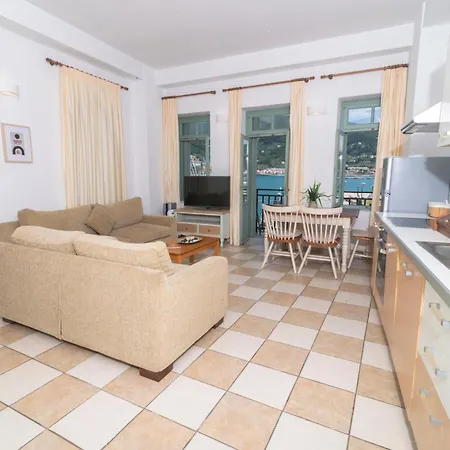 Faros Coastal Apartments Skopelos Town Exterior photo