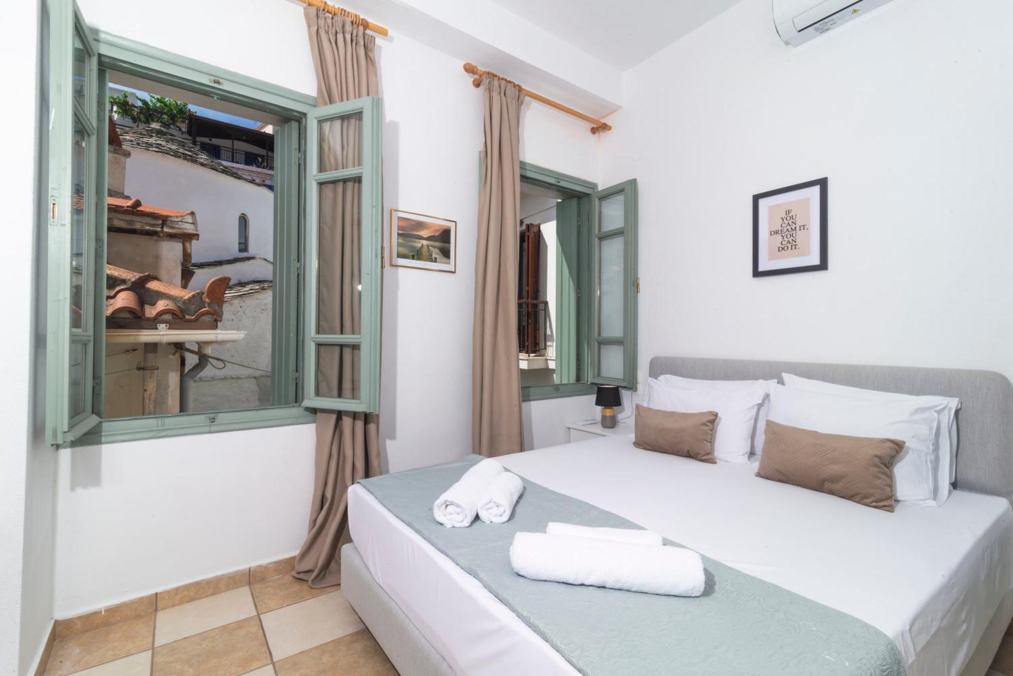 Faros Coastal Apartment *
